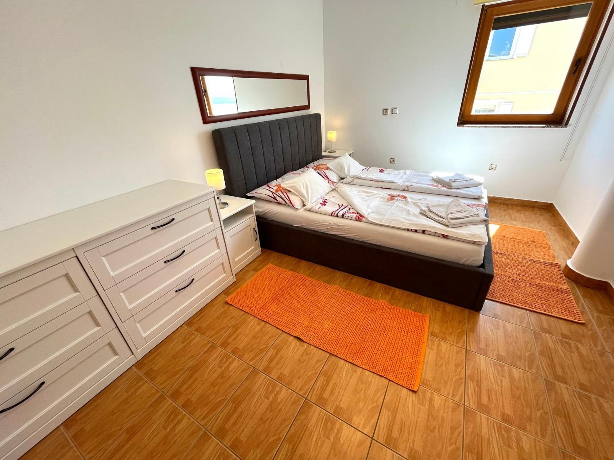 Eli Kacjak Apartment
